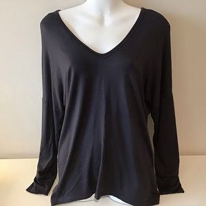 Top Medium Charcoal Stretch V Front Back NWT